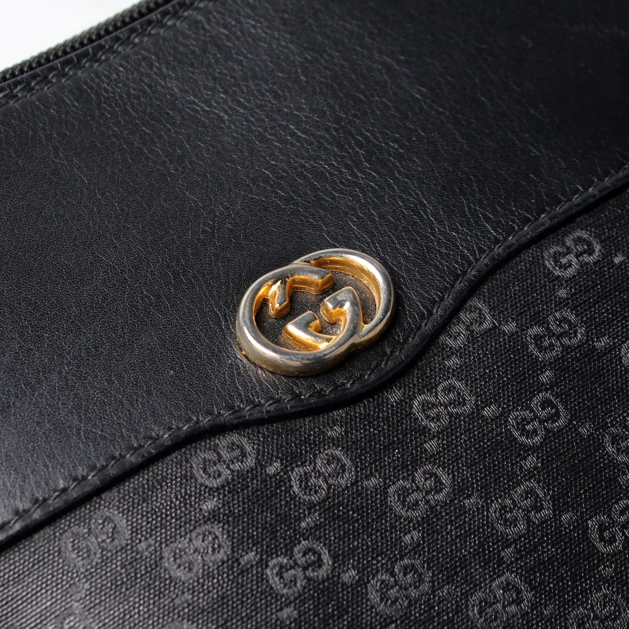 001.115.5918 Vintage Micro GG Canvas
