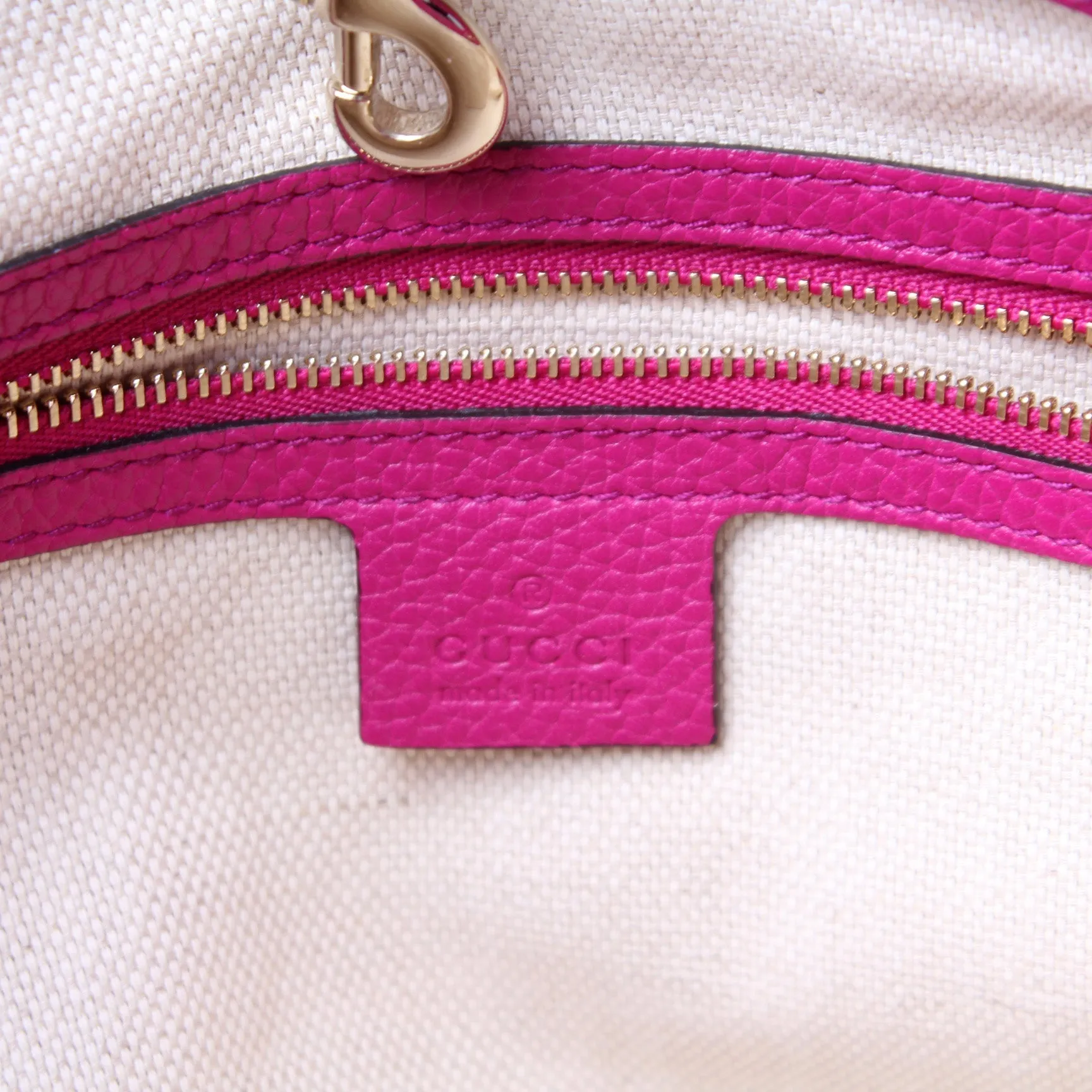 308982 Soho Leather Shoulder Bag Medium