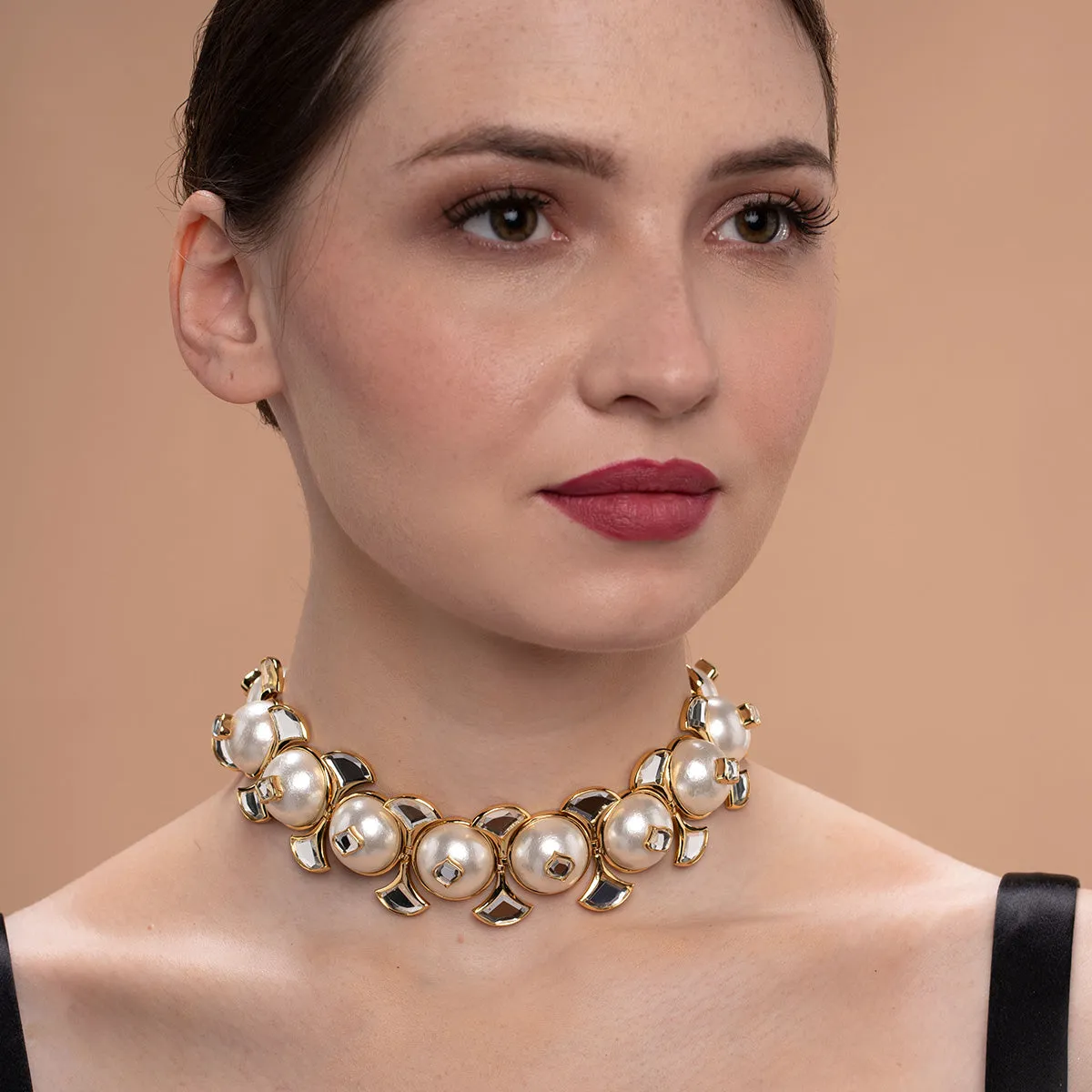 Amara Mirror Pearl Choker Necklace