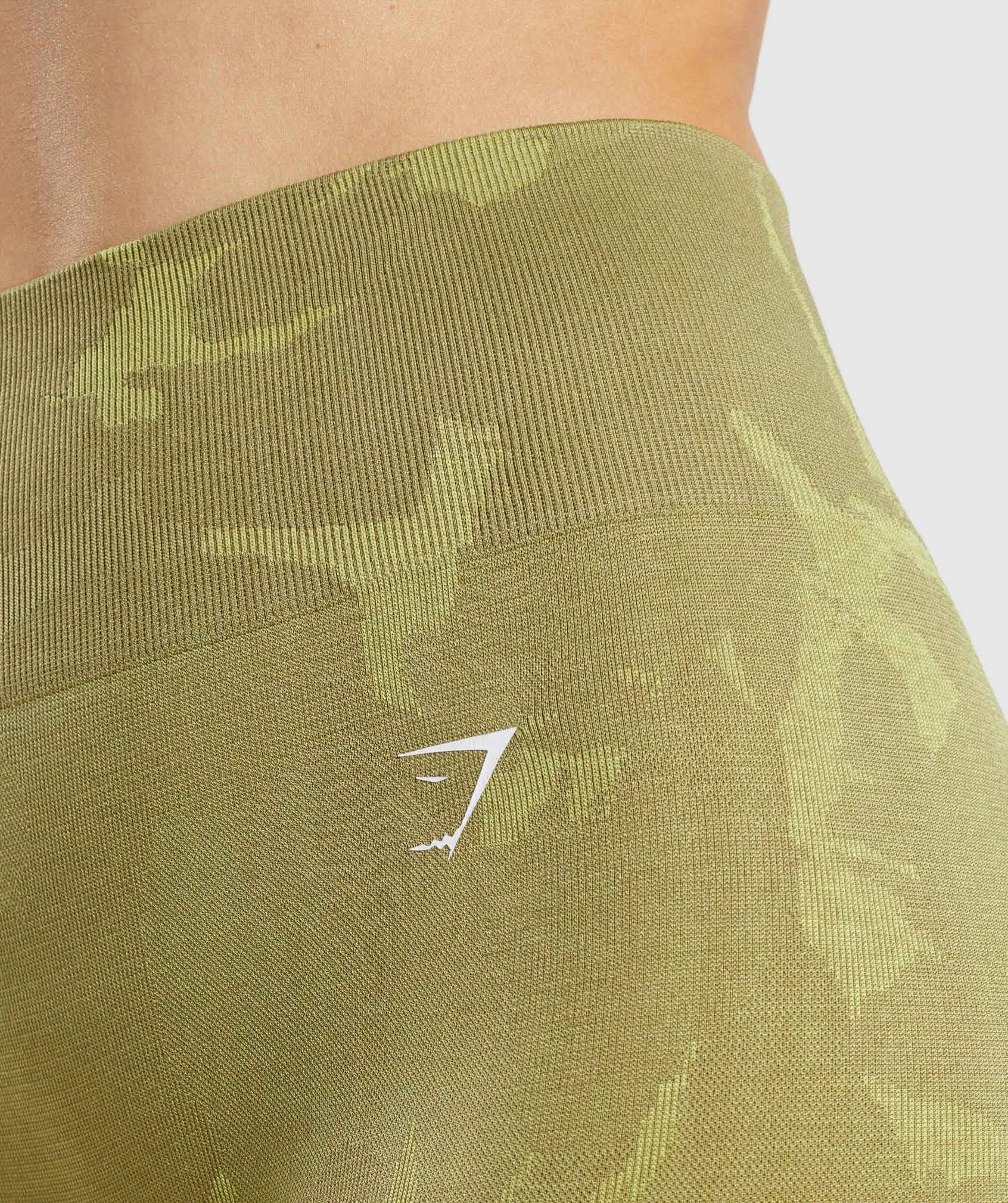 Gymshark Adapt Camo Seamless Leggings - Savanna | Griffin Green