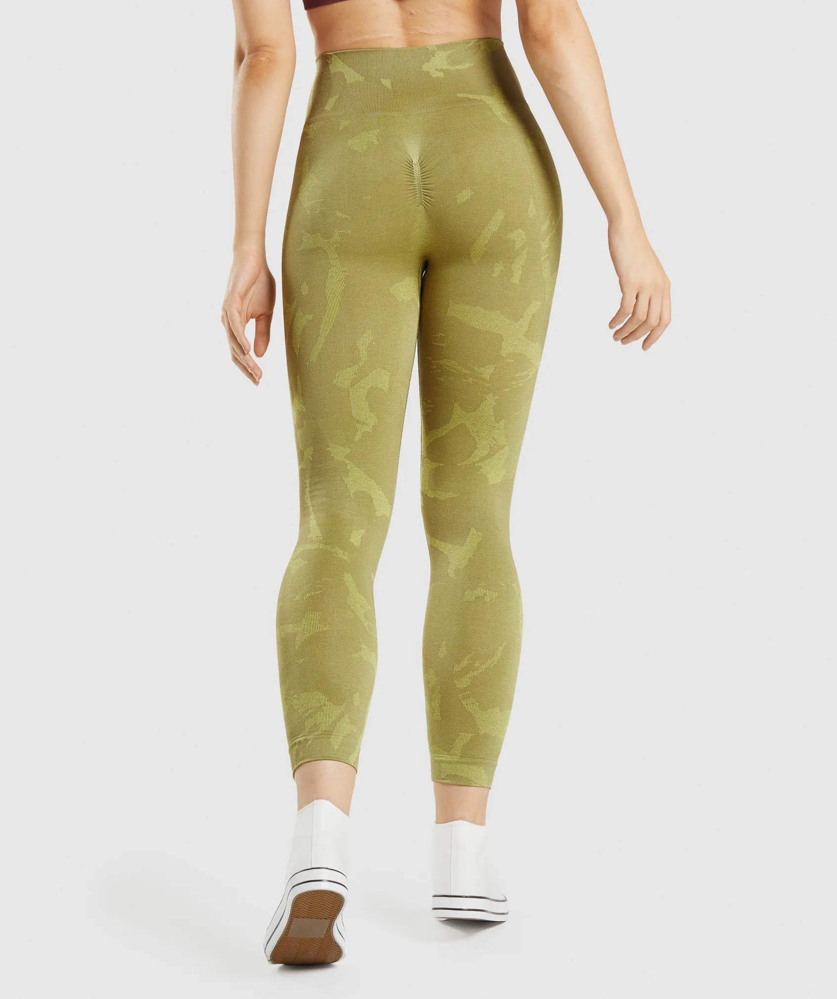 Gymshark Adapt Camo Seamless Leggings - Savanna | Griffin Green
