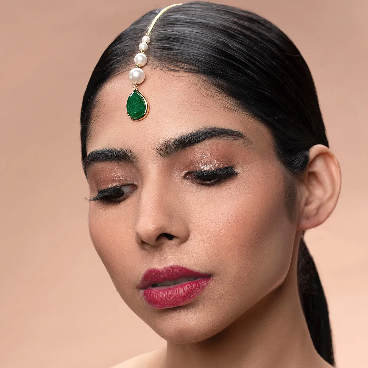 Zeenat Green Quartz Maangtikka